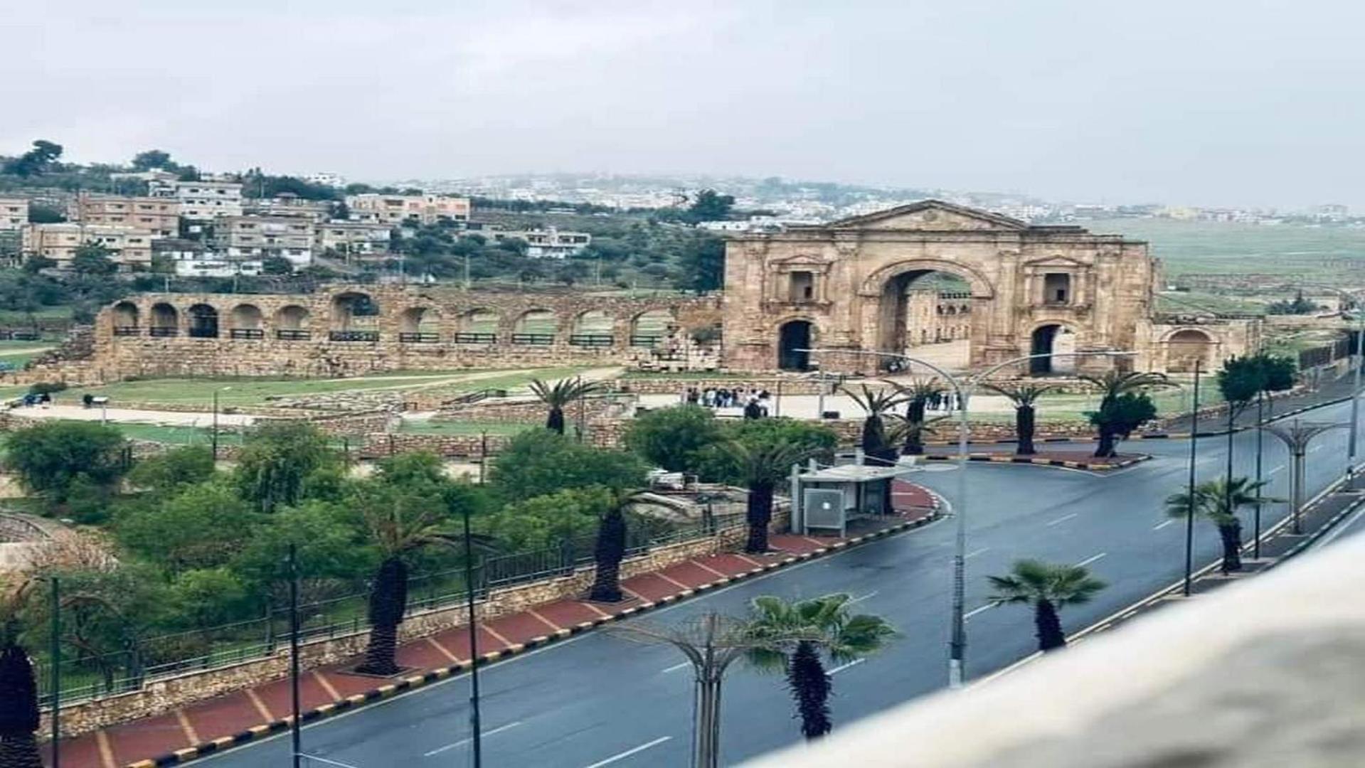 White Tulips Apartment الزنبقة البيضاء Jarash Luaran gambar